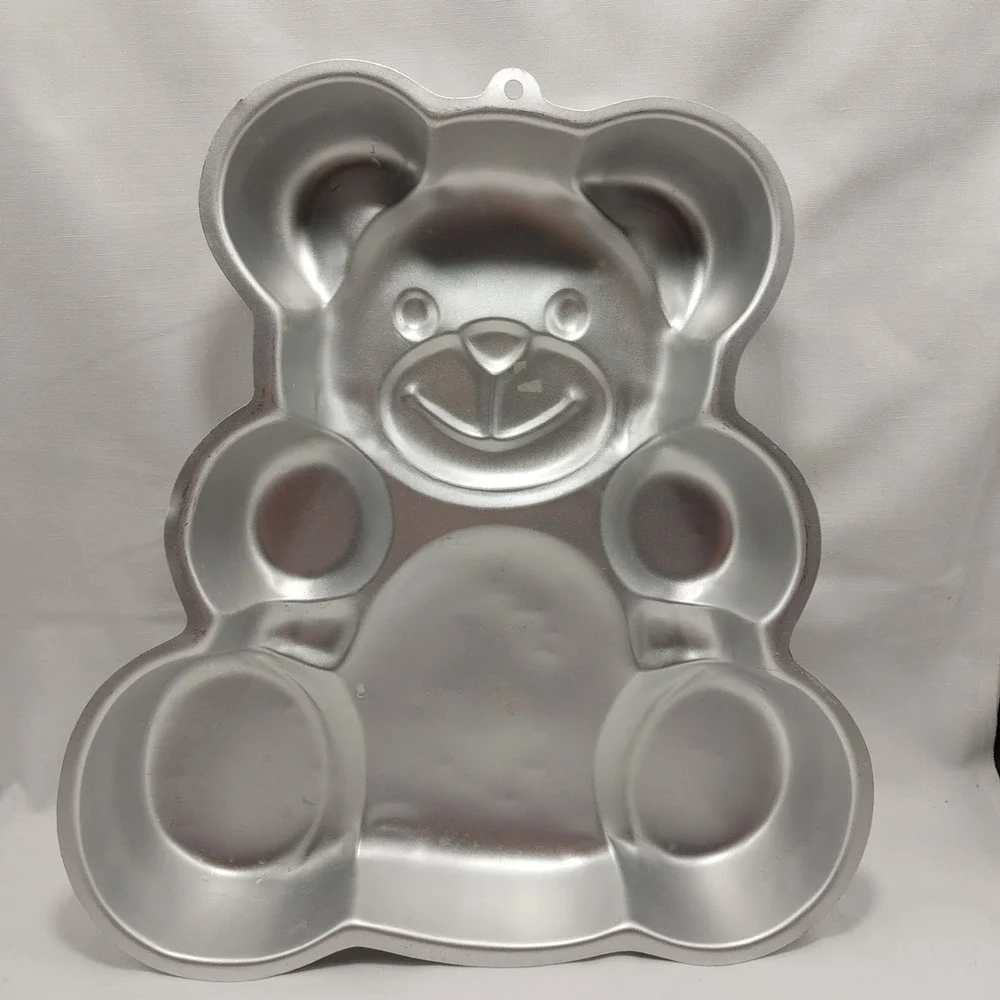 Vintage 1982 Wilton 502-3754 Huggable Teddy Bear Aluminum Cake Pan Mold‎ Retired